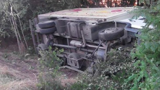 Смертельное ДТП в Запорожской области: легковушка врезалась в грузовик (ФОТО)