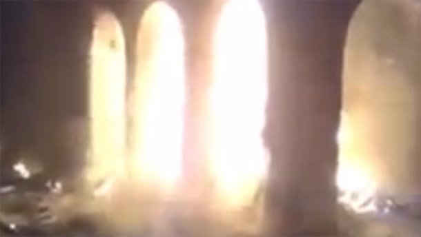 Появилось видео адского пожара в Марьинке