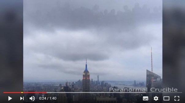 За человечеством наблюдают с небес: паранормальное видео
