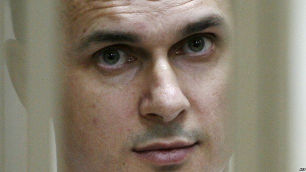 Сенцова перевели в штрафной изолятор, возможно для пыток