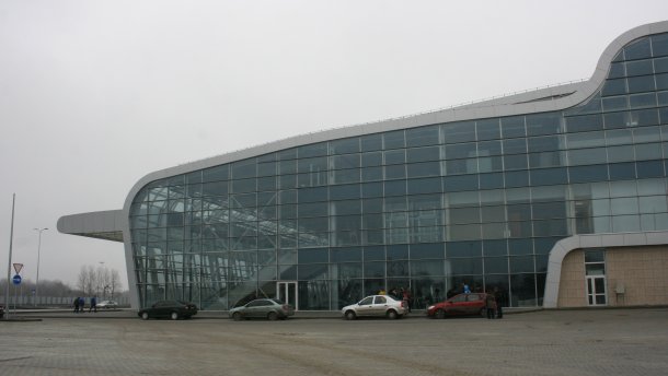 Во львовском аэропорту задержали мужчину, который сообщил о заминировании одного из терминалов