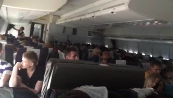 Пассажирка самолета рассказала, как пилот готовил их к удару — это должен услышать каждый