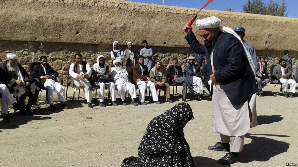 В Афганистане казнили женщину, которая отправилась за покупками без мужа
