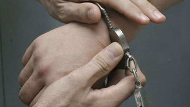 «Неправильные» селфи: женщину арестовали за непристойные фотографии (ВИДЕО, ФОТО)