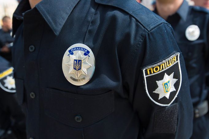 В Одессе полицейские спасли самоубийцу