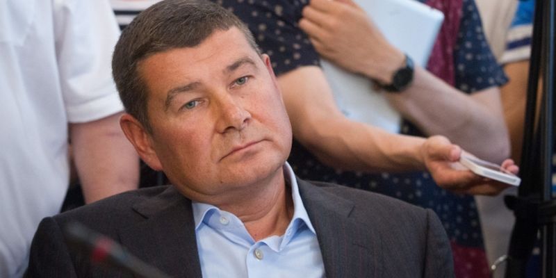 Так ему и надо: Высший админсуд определился с неприкосновенностью Онищенко