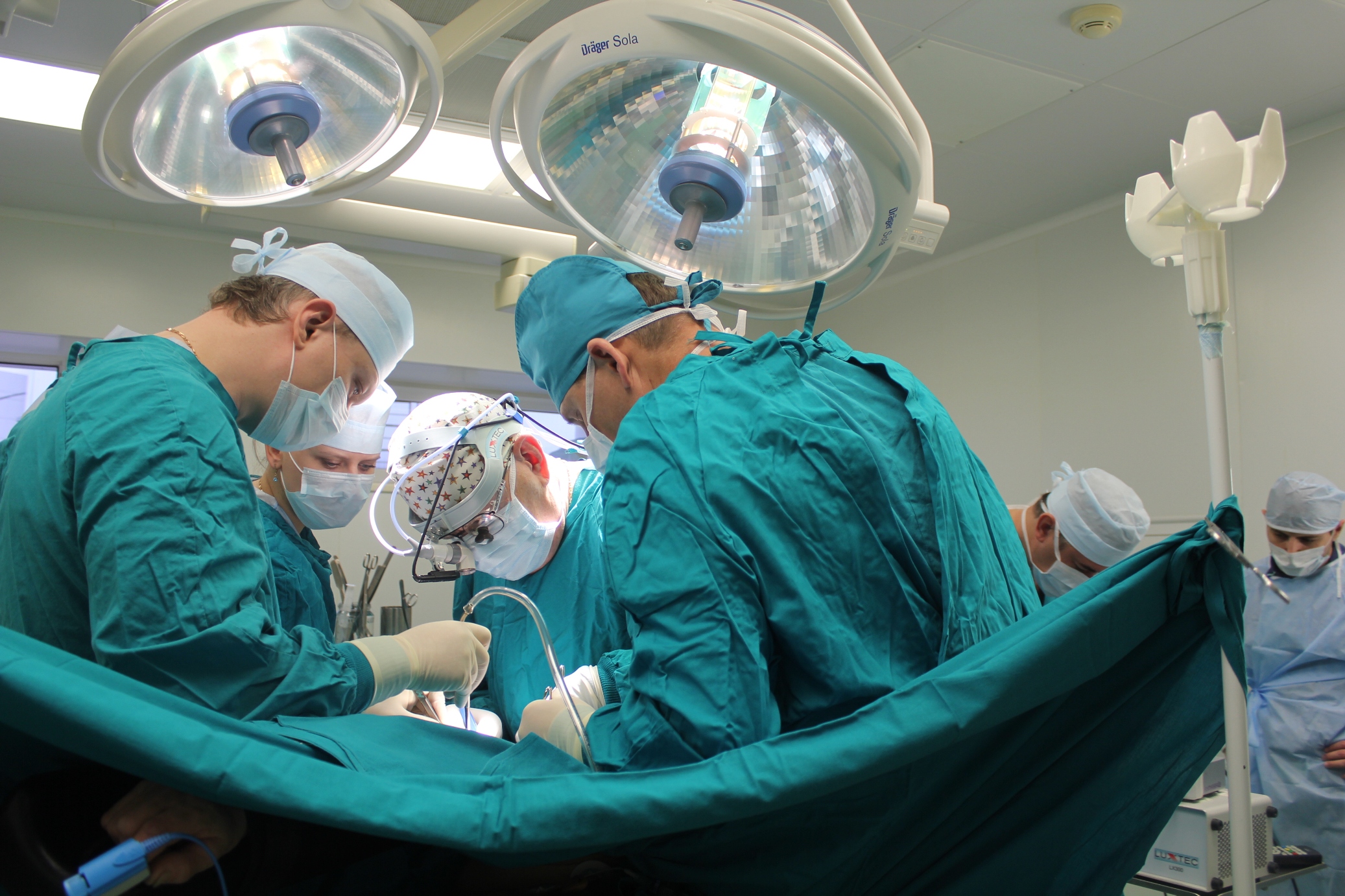 Это просто чудо: на Львовщине медики провели уникальную операцию парню с пробитым сердцем. После такого никто не выживает (ВИДЕО)