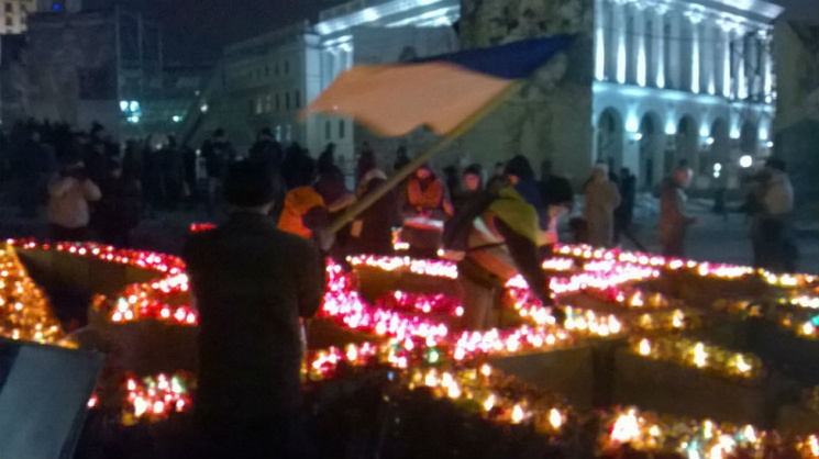 Новые подробности с Майдана — там уже собралось несколько тысяч людей