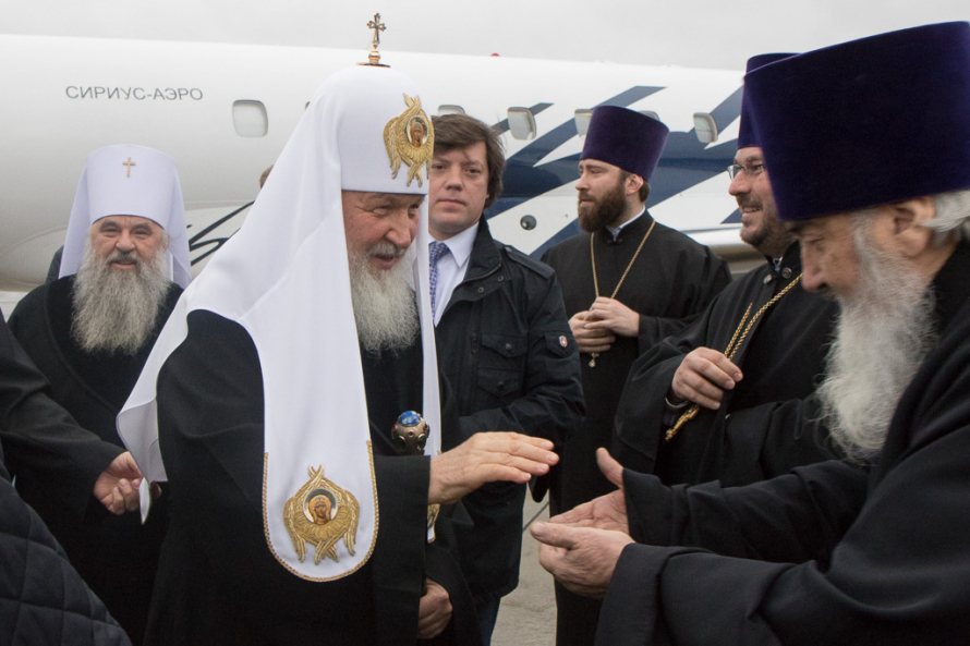 Хорошо молился: В Сети показали шикарный самолет патриарха Кирилла. Такой бесцеремонной роскоши вы точно еще не видели!