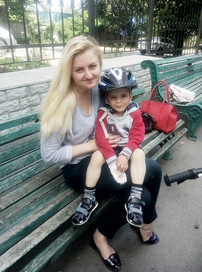 Слезы на глазах: Жестоко пытала родная мама: появились новые подробности о 6-летнего мальчика из Черниговщины