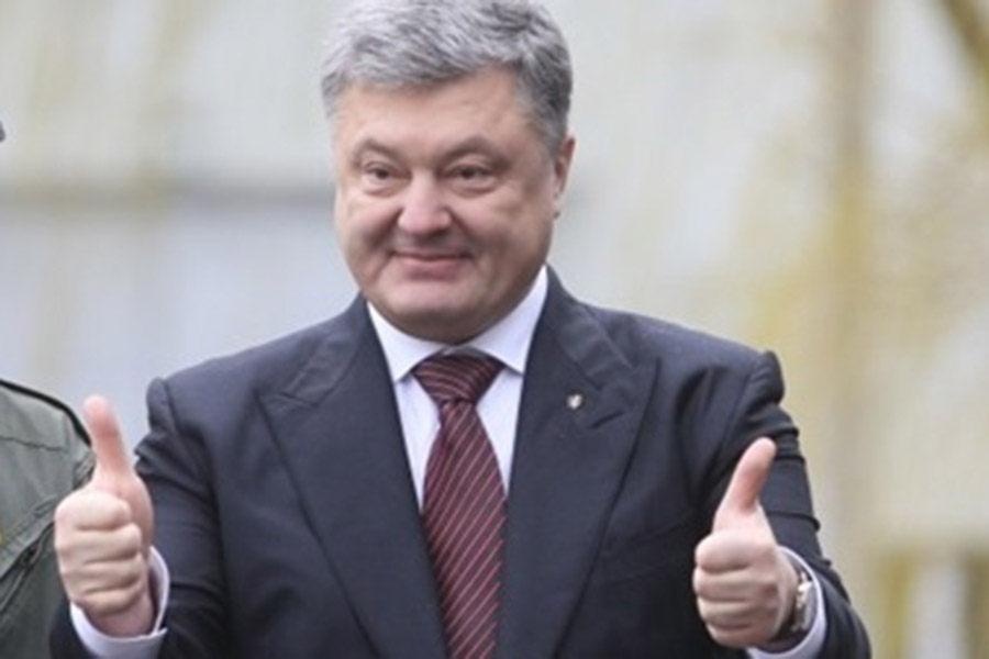 «Украина без коррупции», но «кормушка» открыта! За какие такие заслуги Петр Порошенко присвоил воинское звание одиозного СБУшники