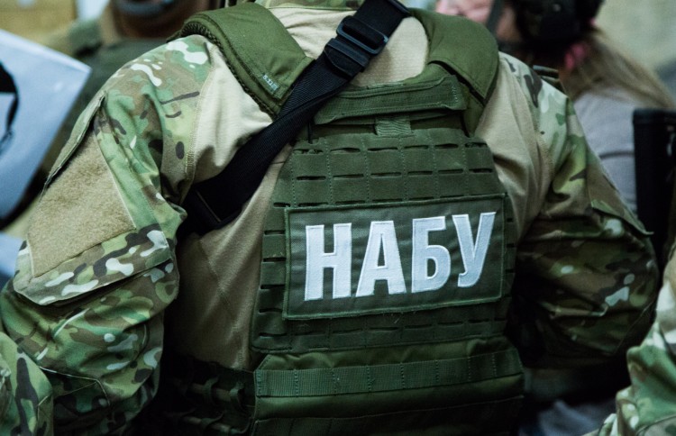 Такой схемы Украина еще не видела… Правоохранители накрыли конвертационный центр. Деньги возили тележками!