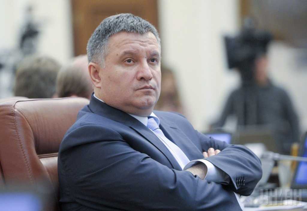 «Где он их только понабирал?»: Одиозный советник Авакова попал в громкий скандал в Херсоне. Такого позора Украина еще не видела