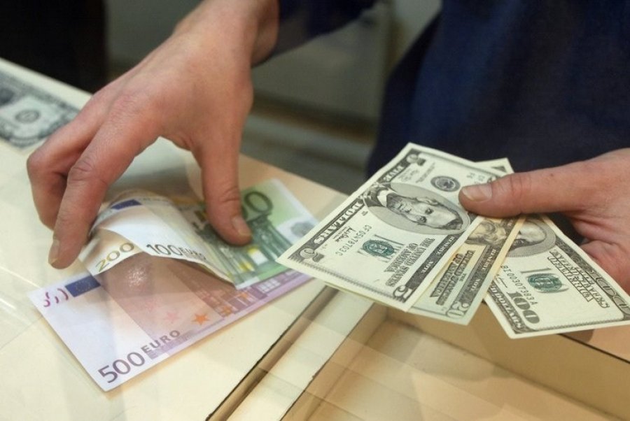 Украинцы, держите себя в руках!!! Курс доллара катастрофически подскочил, что же теперь будет?
