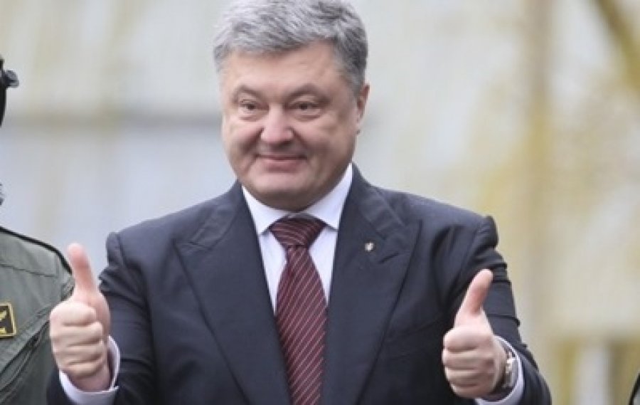 «На украинском языке будет говорить каждый!»: Порошенко сделал громкое заявление