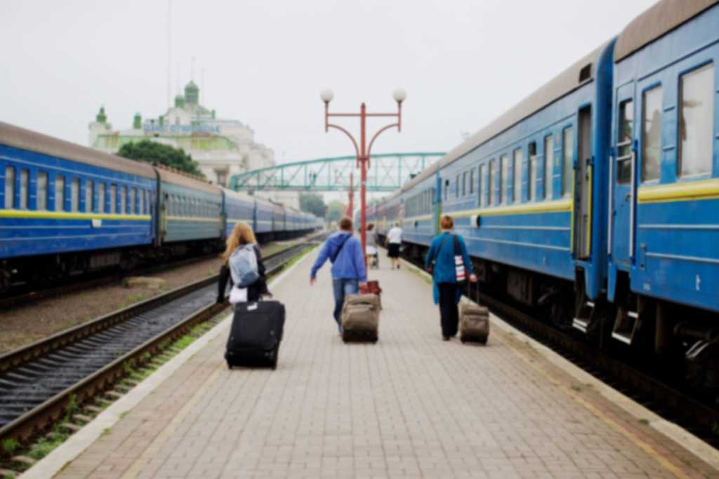 «Посадили в газовую камеру. Людям стало плохо»: пассажиры потрясены случаем в поезде «Укрзалізниці»