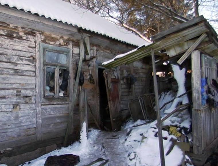 «Имели 2000 долларов и 15 тис. гривен…»: Две сестры замерзли в собственном доме (ФОТО)