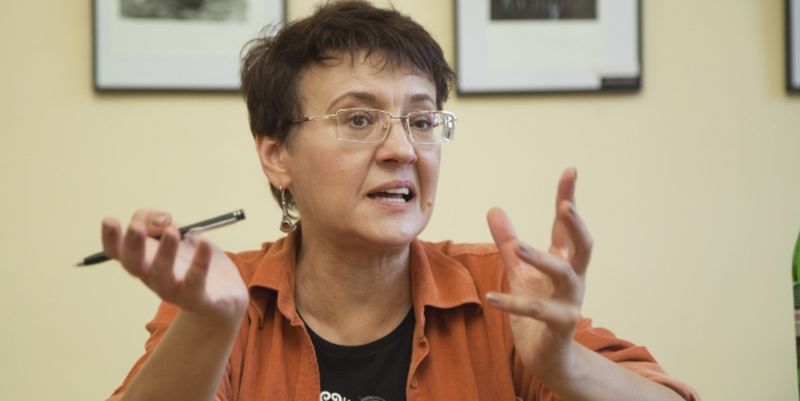 «То, что эта ***** ***** раздает интервью, а не сидит в психушке»: Известная украинская писательница попала под критику за свое высказывание