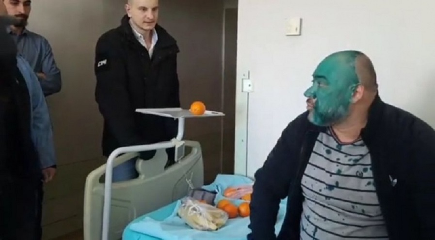 Подарили яд, а священник облил зеленкой: Как украинцы проведали «титушку» Крысина в больнице