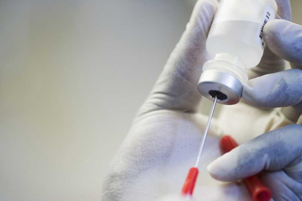 «Вы ее не найдете!» В Украине заканчивается вакцина против кори