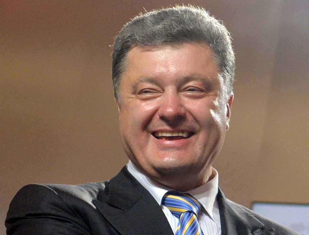 «Ни разу не приперли к стенке»: Журналистка возмущена пресс-конференцией Порошенко, а все из-за …