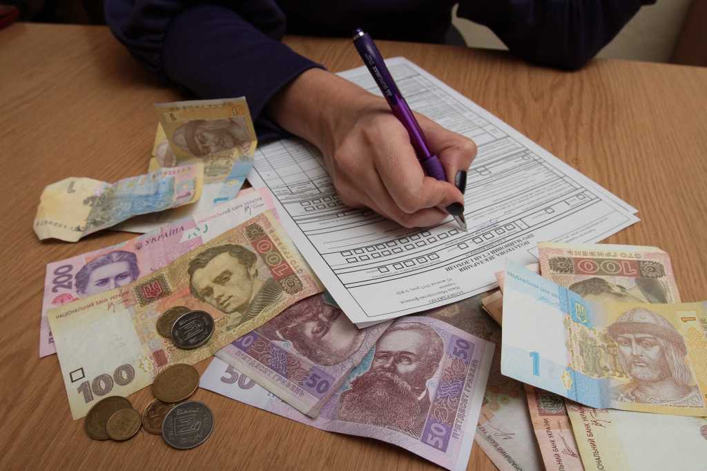 Налоги для трудовых мигрантов: Сколько украинцам придется заплатить государству