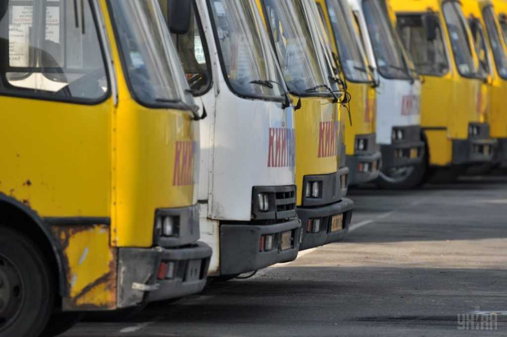 «За безопасность пассажиров и состояние автомобилей никто не отвечает»: Как с помощью коррупционных схем владельцы маршруток зарабатывают на украинцах бешеные деньги