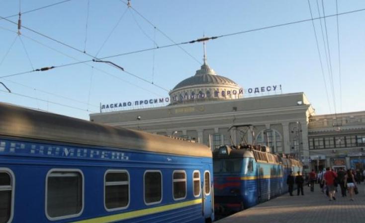 «Его пытаются отмазать…»: Полицейский прямо в поезде «Киев-Одесса» расстрелял пассажиров