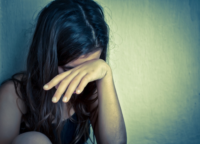 «Пока ты спишь, я тебя…»: Девушка узнала, что её изнасиловали только после того, как увидела видео на своём телефоне
