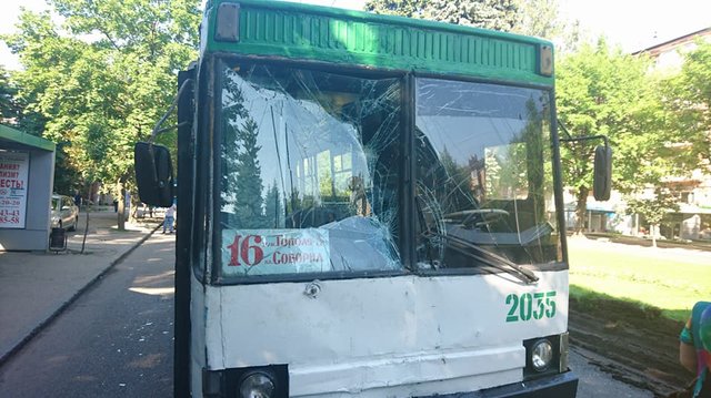«Троллейбус влетел в маршрутку»: В ДТП пострадало много людей