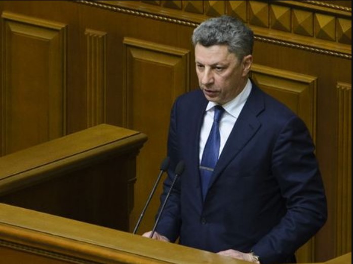 «Действия власти оставляют украинцам два варианта — умереть или эмигрировать из страны»: Скандальный нардеп сделал громкое заявление
