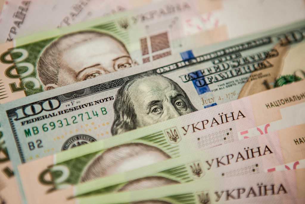 В Украине может резко измениться курс доллара: Что прогнозируют уже на ближайшие дни