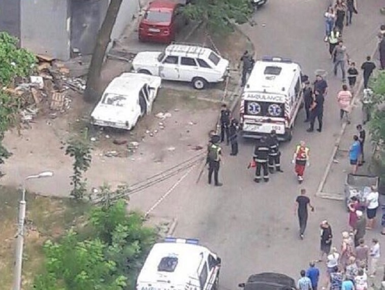 В Киеве прогремел взрыв во дворе: Четверо детей пострадали. Что известно на данный момент