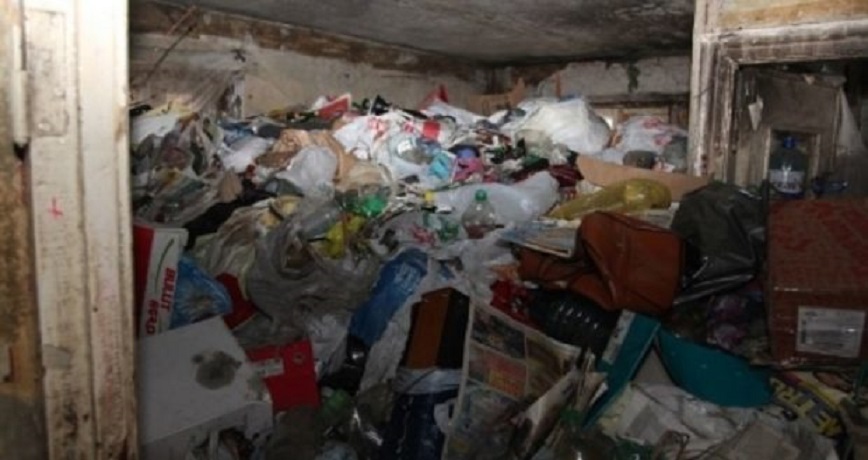 «Побежали мыши и вывалился череп с волосами …»: Жителей Харьковщины ошеломила страшная находка прямо в квартире