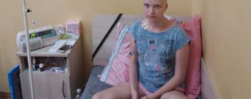 «Девочка уже прошла 25 химиотерапий»: 14 летняя Валерия нуждается в немедленной помощи
