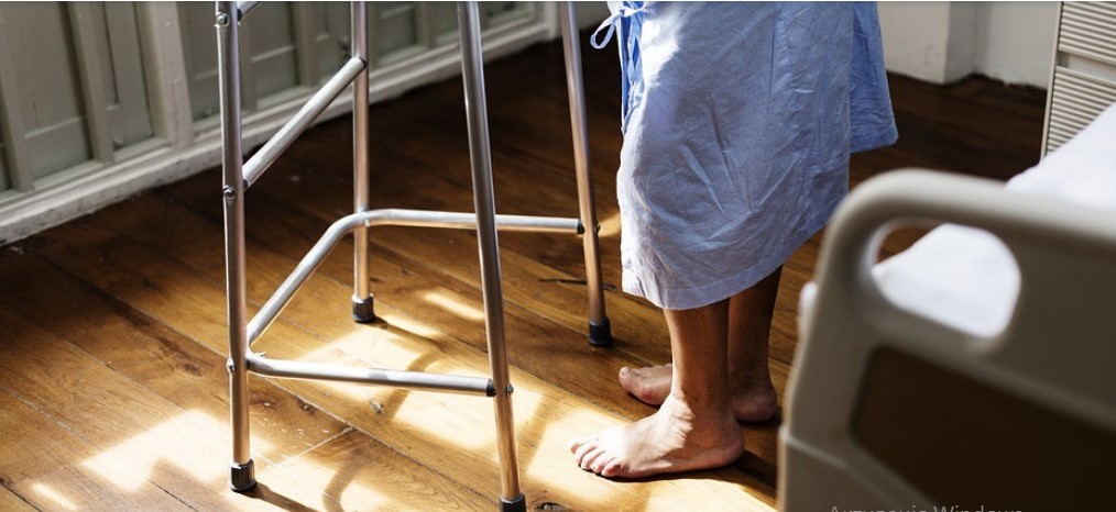 Выгоняла бесов: 80-летняя пациентка устроила резню в больнице