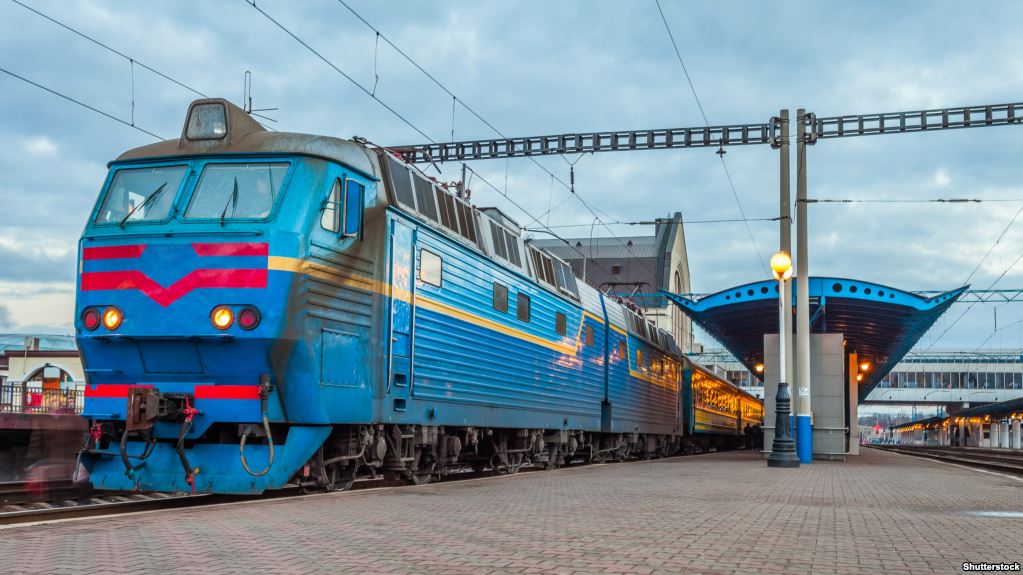 «Это просто ад»: В сети рассказали об ужасных условиях в поездах «Укрзализныци»