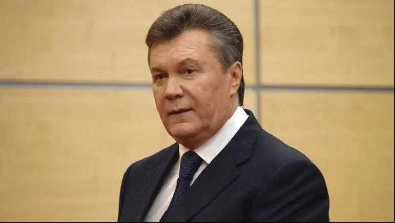 «Цирк»: Адвокаты Януковича подняли шум в суде
