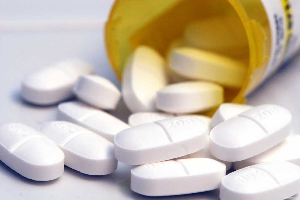 Способны вызвать даже летальный исход: Украинцам сообщили об опасности популярных таблеток