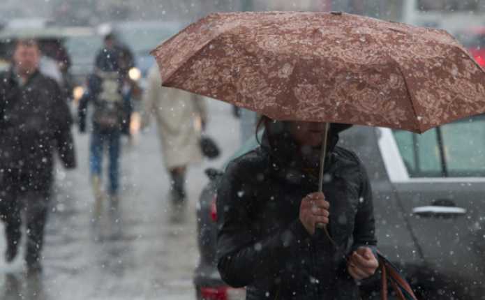 Дождь и снег: Синоптики рассказали, каких сюрпризов от погоды следует ожидать украинцам 24 октября