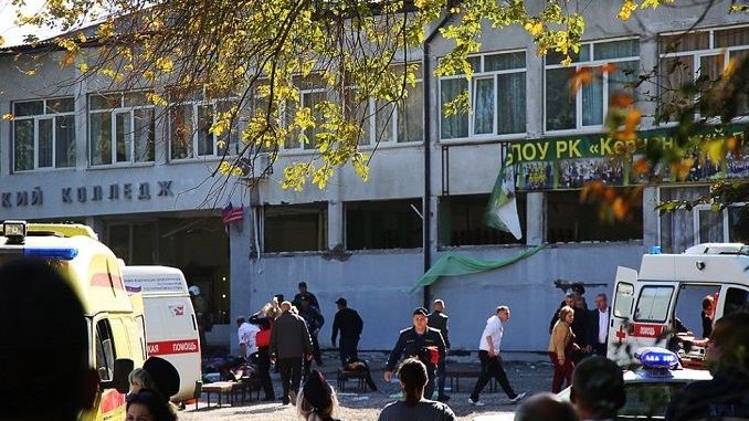 Мать спасала детей, которых покалечил ее сын: Появились жуткие подробности массового убийства в Керчи