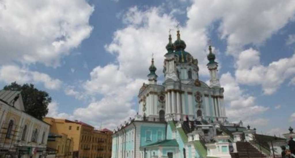 В Украине вступил в силу скандальный закон: Андреевскую церковь передадут Константинополю