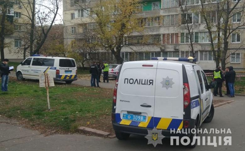 Под домом возлюбленной: в Киеве парень подорвался на гранате