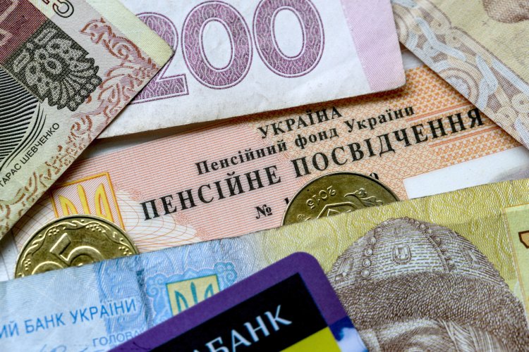Украинцам повысят пенсии с 1 января: кому повезет и сколько будут получать