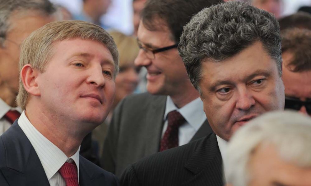 Порошенко и Ахметов сумели поставить всю Украину на колени, — эксперт