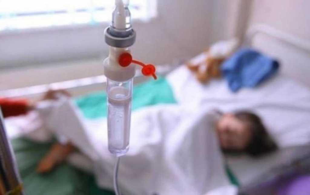 Массовое отравление в школе: в больницу попали 35 детей и 8 взрослых
