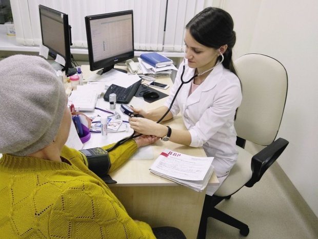 Украинцам объявили полный список бесплатных медуслуг: кому повезет и что нужно знать