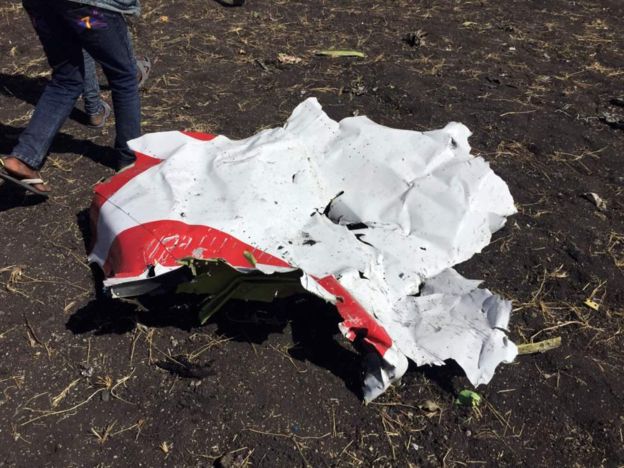 Страшная авиакатастрофа унесла жизни 157 человек: появились кадры с места трагедии