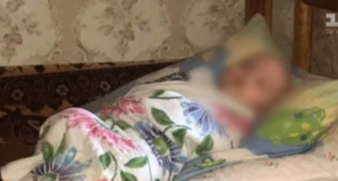 «Оставила 7-месячную дочь одну в открытой квартире»: Мать-кукушка уже три недели не появляется дома