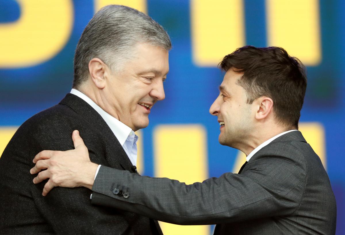 «Издал после поражения на выборах»: Зеленский отменил два указа Порошенко